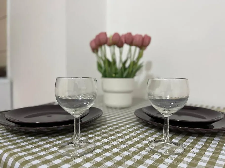2# Sunflower Cozy Apartment Budapest Hungary