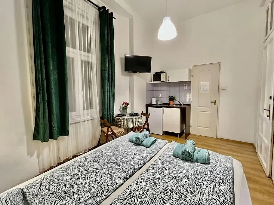 2# Sunflower Cozy Apartment Budapest